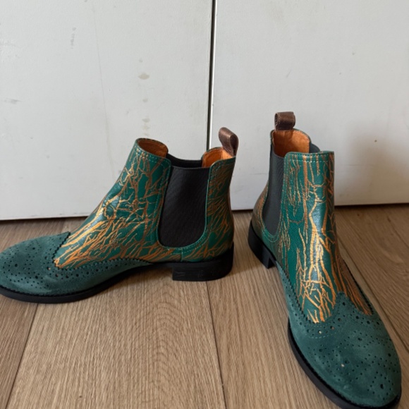 Embassy London | Teal & Gold Chelsea Boot | Size 39 (Women's 8.5) - Picture 2 of 4